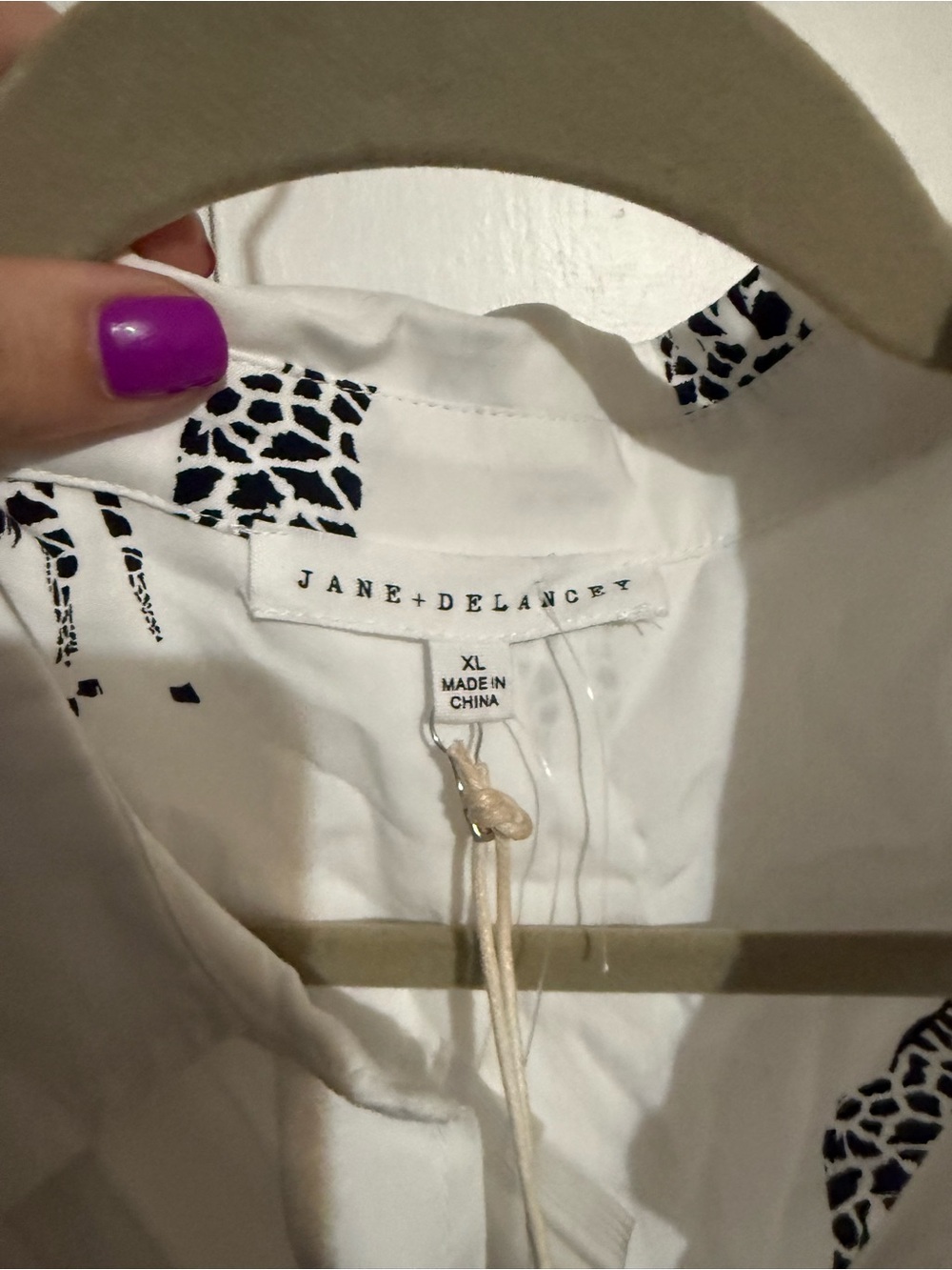 Zebra Print Button-Down Shirt - White with Black Zebras NWT - Picture 4 of 5